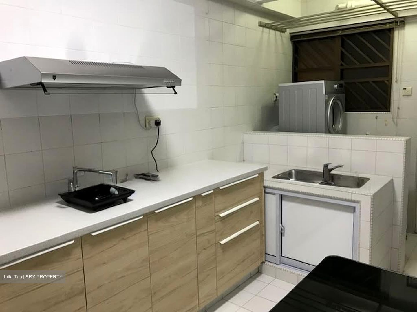 International Plaza (D2), Apartment #569142461
